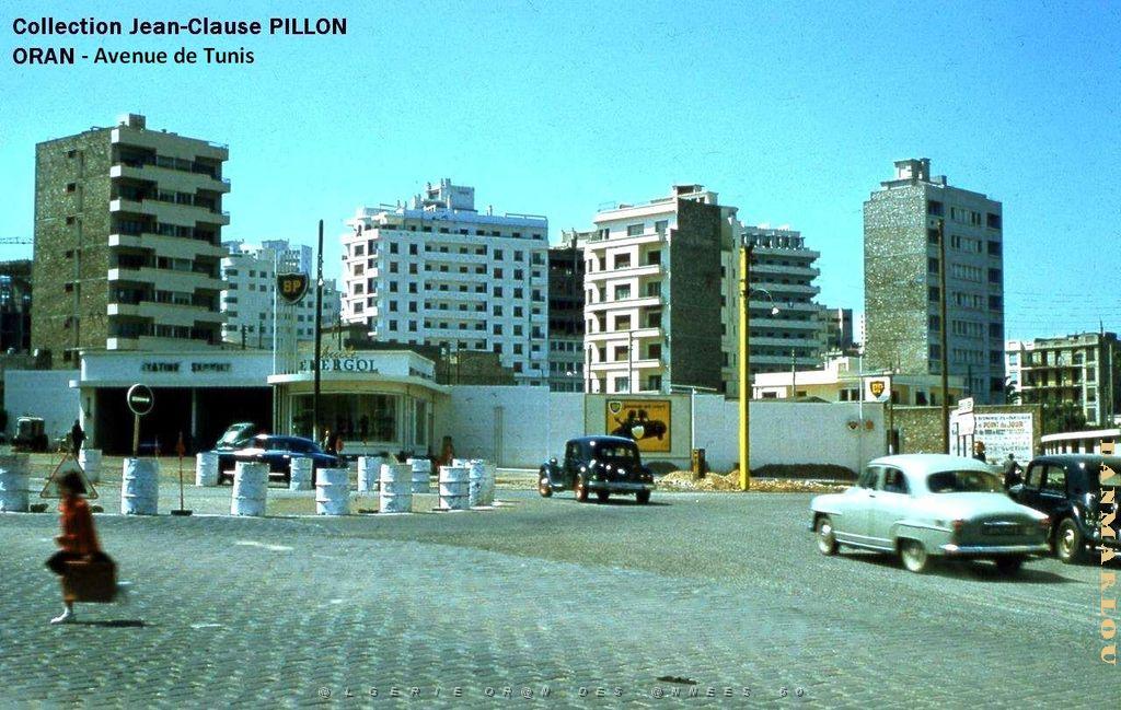 FM ra- 01- Station-service Ae de Tunis.jpg